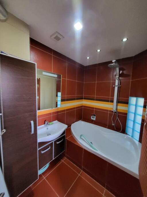 Luxusni Mezonet V Centru Apartment Liberec Luaran gambar
